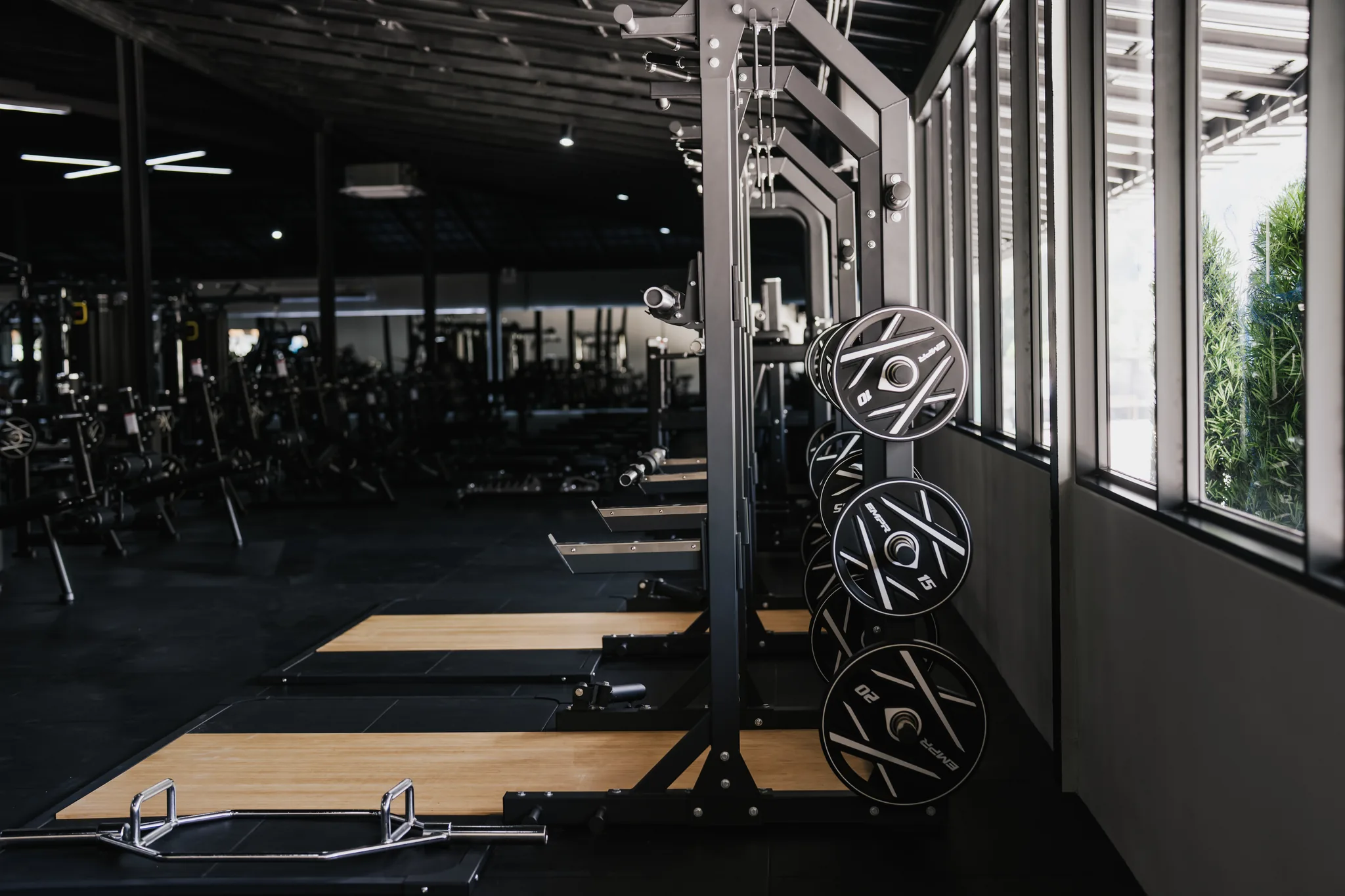 Dedicated lifting platforms, racks and weight plates at EMPOWER Gym Kamala